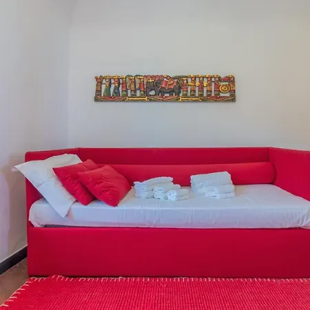 Sunny House Apartment
